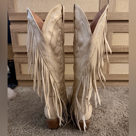 Fringe Western Knee-High Boots in Cream - Women's Fashion Cowboy Boots - Picture 2 of 4